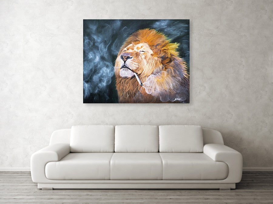 SMOKING LION